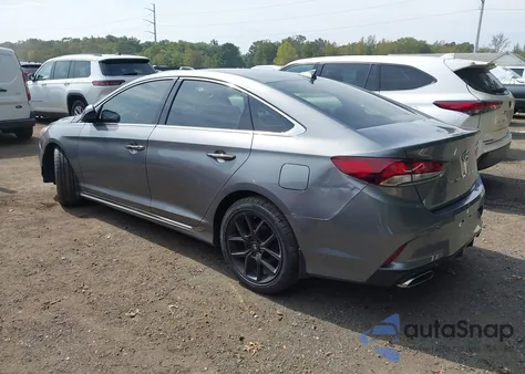 2018 Hyundai Sonata Sport 2.0T z USA, uszkodzony, nr VIN 5NPE34AB7JH689589